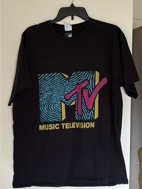 Retro-inspired MTV Music Television Blue Thumbprint Logo 100% Preshrunk Cotton